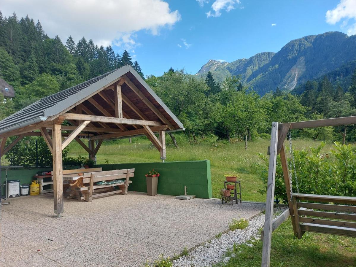 Apartmaji Katrc Soča Exteriör bild