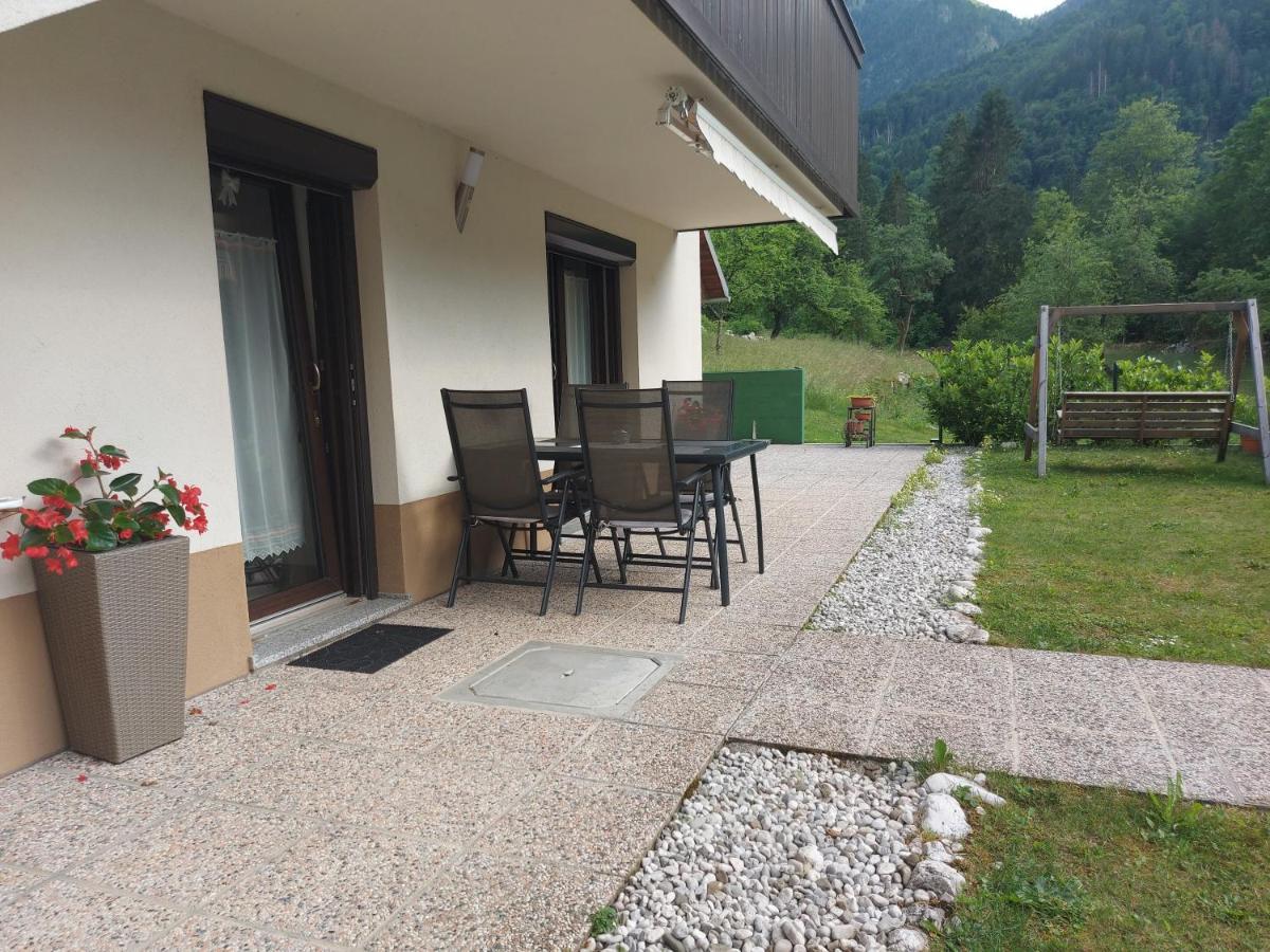 Apartmaji Katrc Soča Exteriör bild