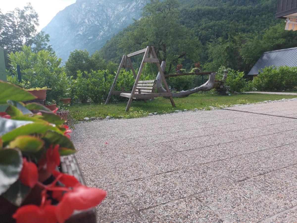Apartmaji Katrc Soča Exteriör bild
